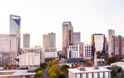 The skyline of Charlotte, NC on a sunny day.